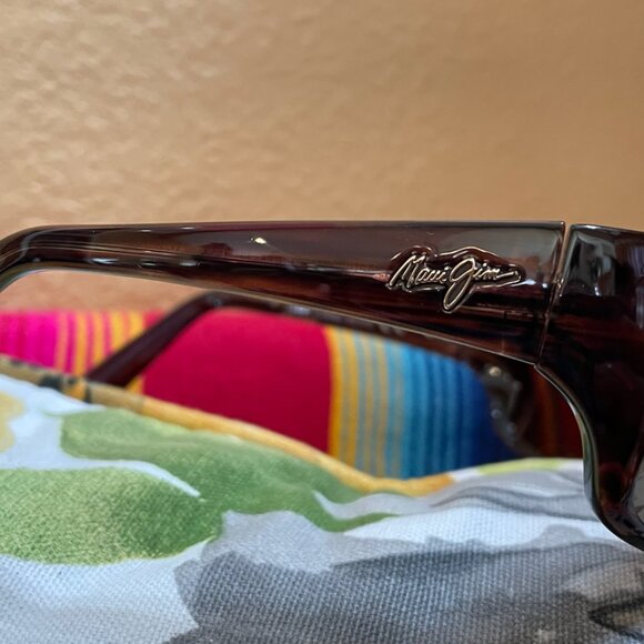 Maui Jim ~ Peahi - Picture 4 of 12